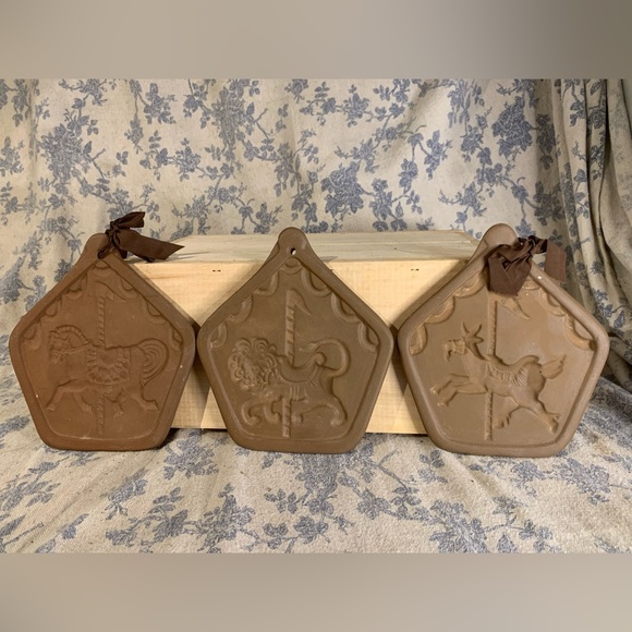 VTG Hartstone USA © Set of 3 Cookie or Craft Molds Goat Tiger Horse Carousel - Picture 2 of 9